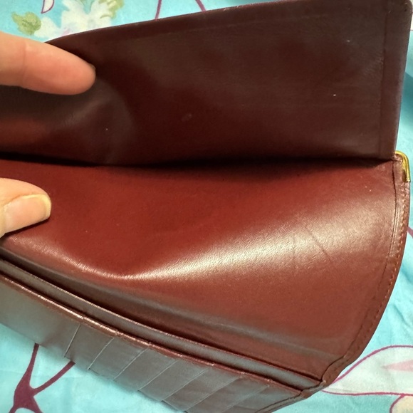 Elegant Cartier Brown Leather Wallet - Picture 6 of 6